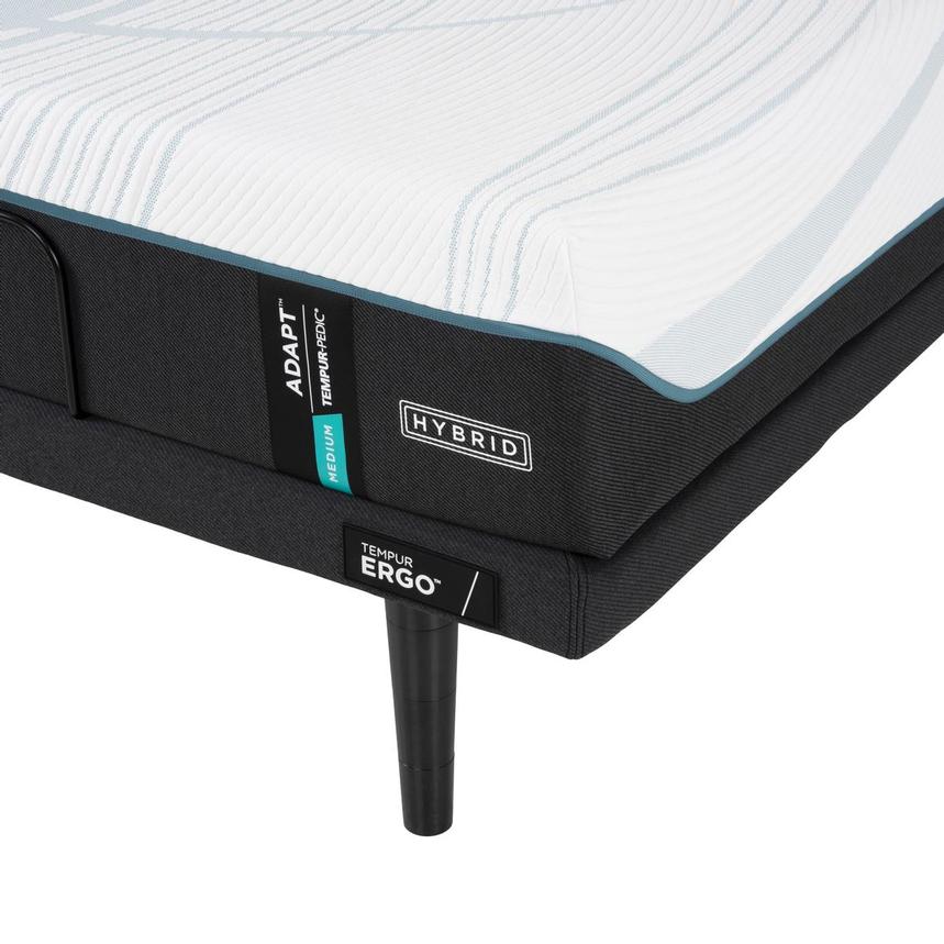 Adapt 2.0-Medium Hybrid Queen Mattress w/Ergo® 3.0 Powered Base by Tempur-Pedic  alternate image, 4 of 6 images.